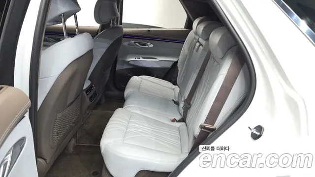 Genesis GV70 2.5T Бензин AWD — Фото автомобиля 10