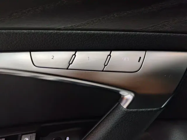 Audi A6L — Фото автомобиля 11