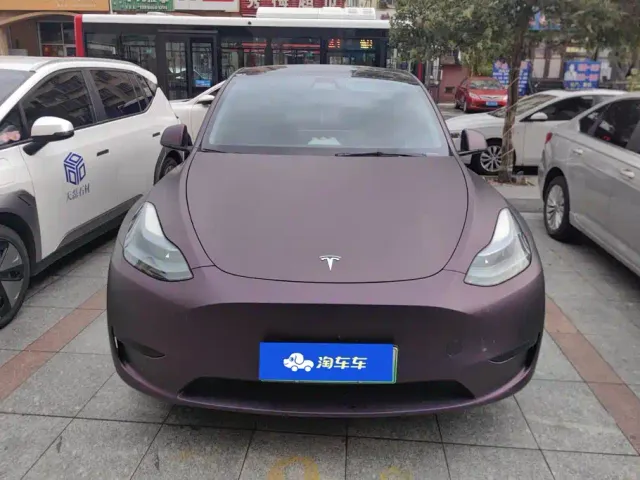 Tesla Model Y — Фото автомобиля 2