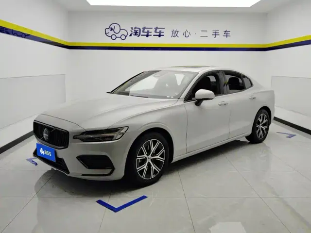 Фотография автомобиля — Volvo S60
