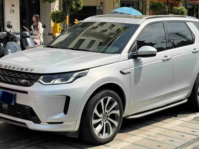 Фотография автомобиля — Land Rover Discovery Sport