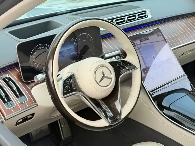 Mercedes-Benz Maybach S-Class — Фото автомобиля 16