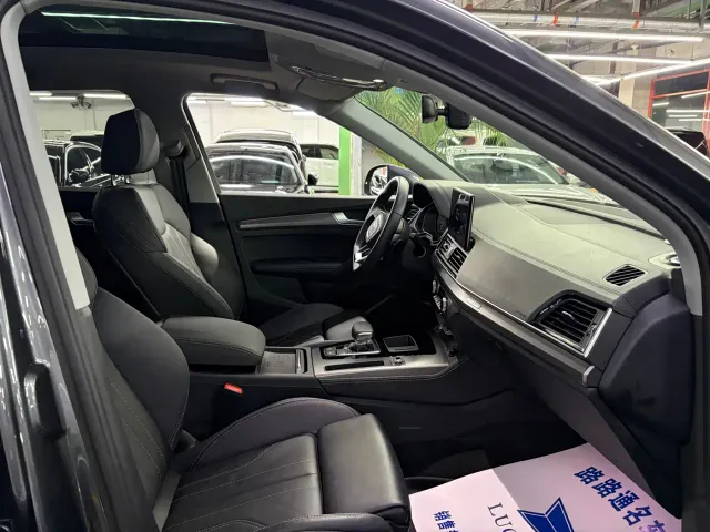 Audi Audi Q5L 2022 40T Luxury Dynamic — Фото автомобиля 8