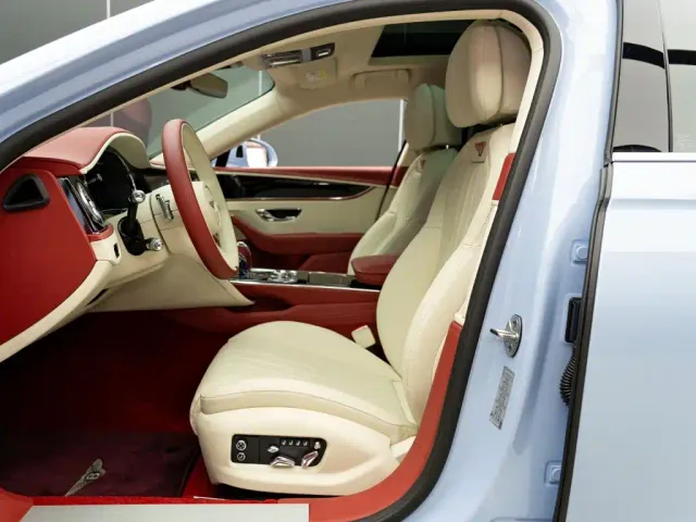 Bentley Flying Spur — Фото автомобиля 9
