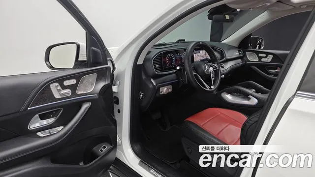 Mercedes-Benz GLE-Class — Фото автомобиля 15