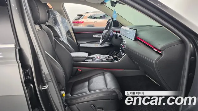 Genesis GV70 — Фото автомобиля 16