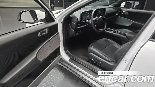 Hyundai Ioniq 6 — Фото автомобиля 10
