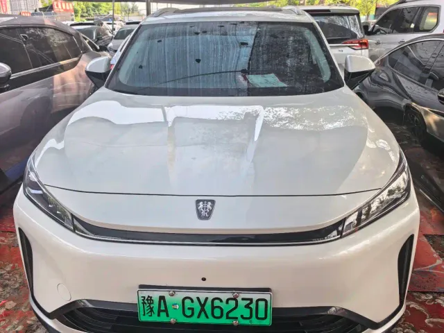 Roewe D5X DMH — Фото автомобиля 2