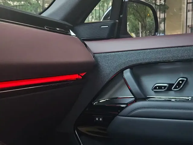 Land Rover Range Rover Sport — Фото автомобиля 17