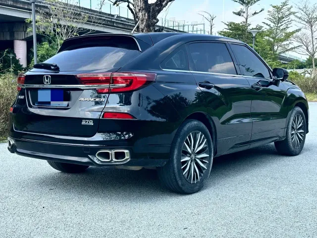 Honda Avancier — Фото автомобиля 4