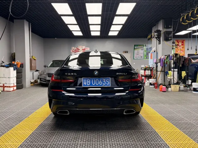 BMW 3 Series — Фото автомобиля 5