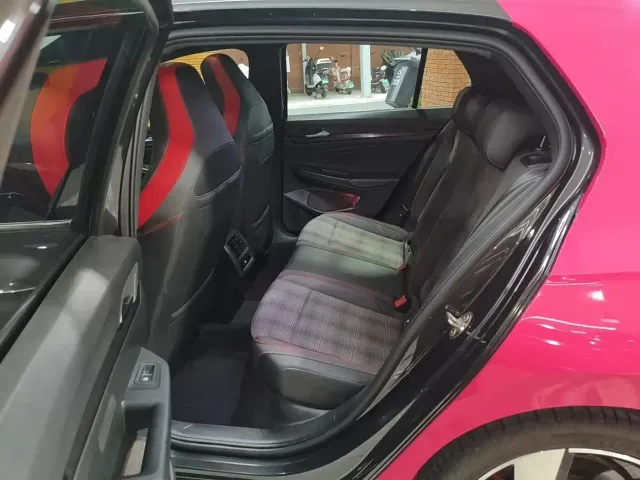 Volkswagen Golf GTI — Фото автомобиля 11
