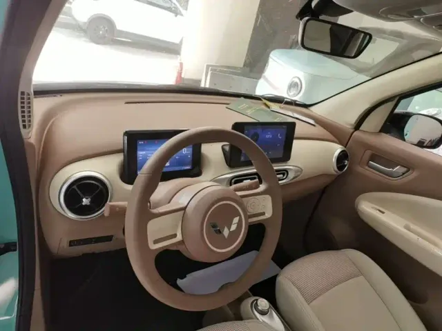 Wuling Hongguang Mini EV — Фото автомобиля 9
