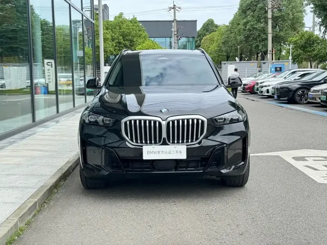BMW X5 — Фото автомобиля 2