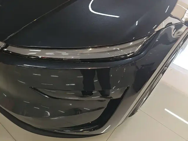 Tesla Model Y — Фото автомобиля 23