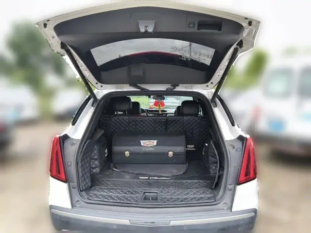 Cadillac XT5 — Фото автомобиля 9