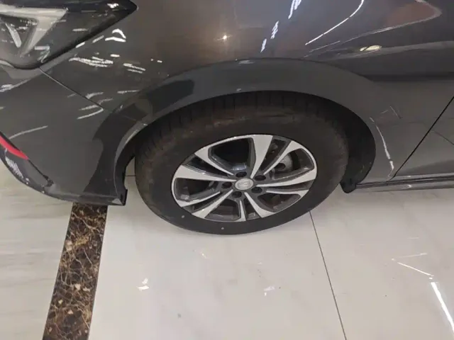 Changan Eado — Фото автомобиля 22