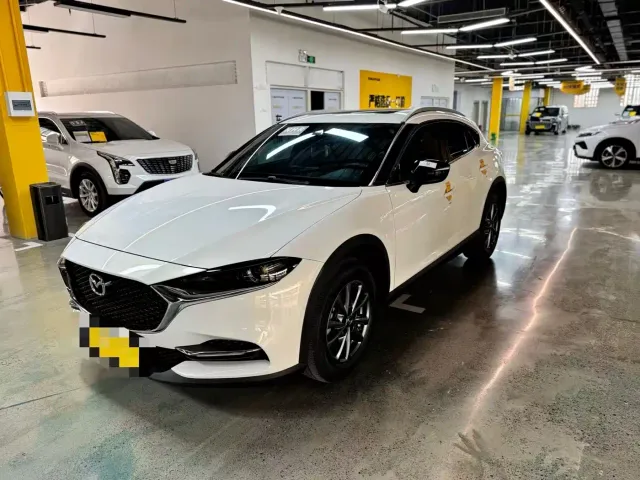 Фотография автомобиля — Mazda CX-4