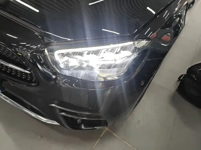 Mercedes-Benz E-Class — Фото автомобиля 17