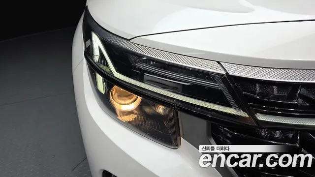 Kia Seltos Новый Seltos Бензин 2.0 2WD — Фото автомобиля 22
