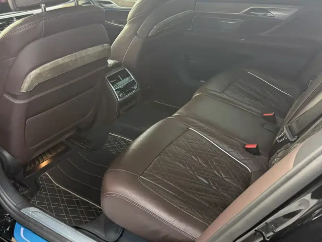 BMW 7 Series — Фото автомобиля 5
