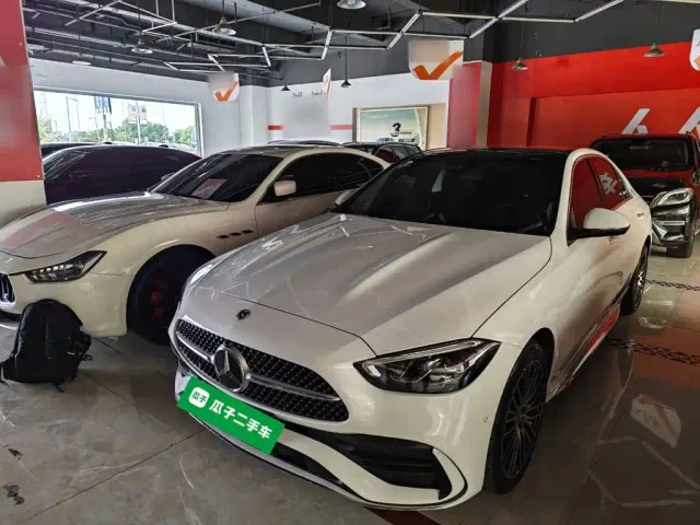 Фотография автомобиля — Mercedes-Benz C-Class