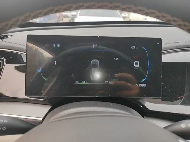 BYD Qin PLUS — Фото автомобиля 11