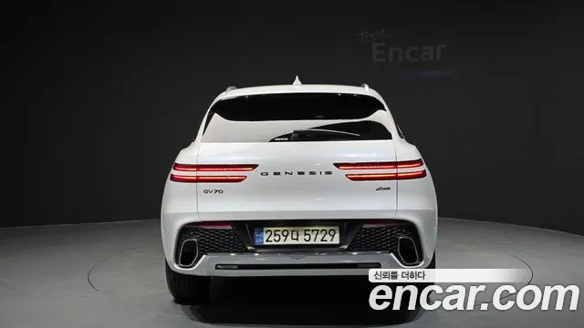 Genesis GV70 2.5T Бензин AWD — Фото автомобиля 3