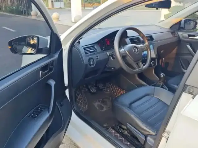 Volkswagen Santana 2021 1.5L Manual Trend Edition — Фото автомобиля 4