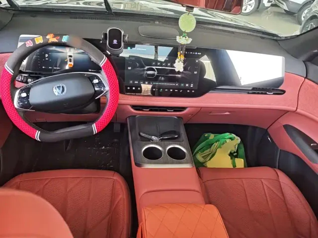 Changan CS75 Plus — Фото автомобиля 9