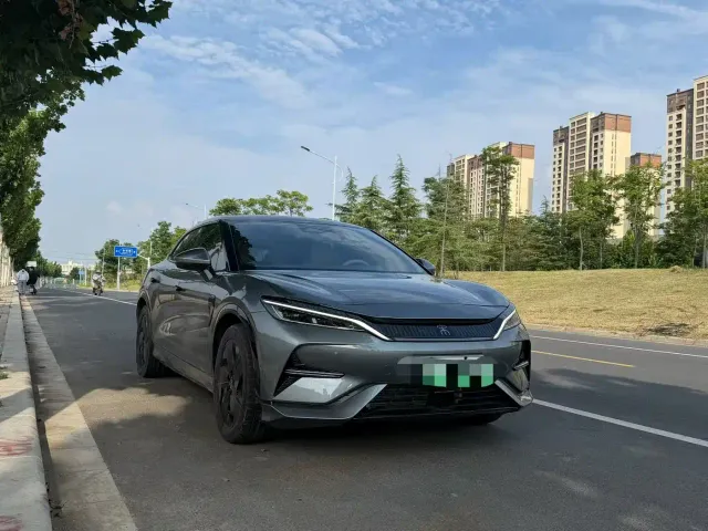 BYD Song L EV — Фото автомобиля 3