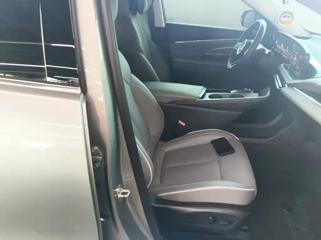 Buick E5 — Фото автомобиля 24