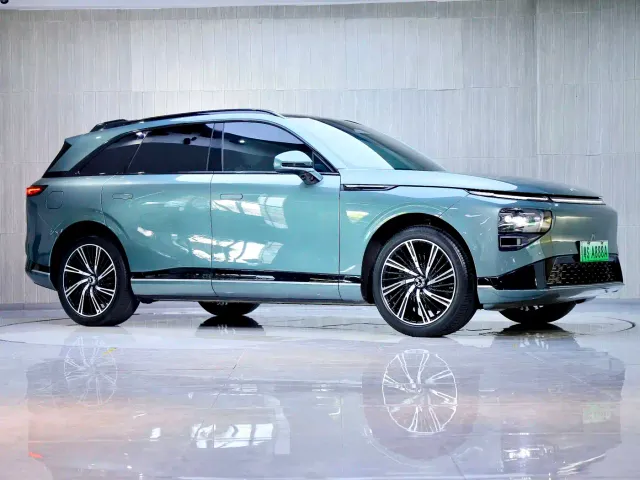 Xpeng G9 — Фото автомобиля 2