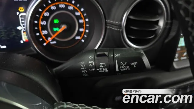 Jeep Wrangler JL — Фото автомобиля 29