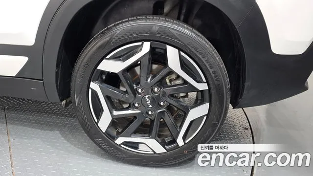 Kia Seltos — Фото автомобиля 6