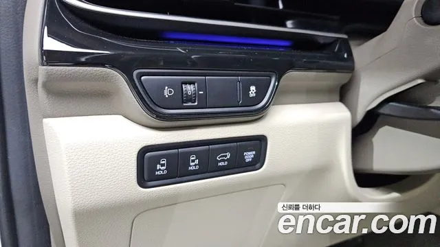 Kia Carnival 4th Gen — Фото автомобиля 21