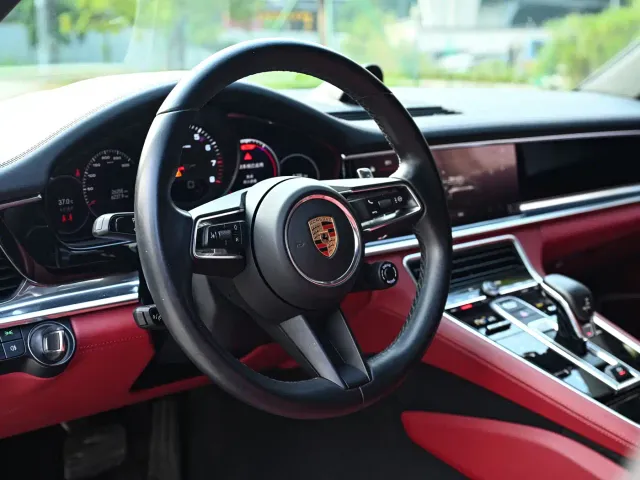 Porsche Panamera — Фото автомобиля 9