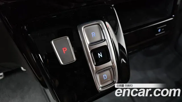 Hyundai Staria Staria 4WD Lounge 9 мест — Фото автомобиля 9
