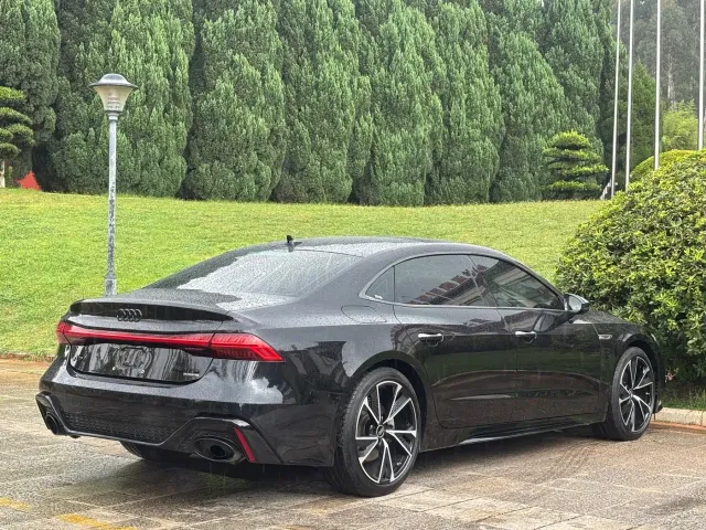 Audi A7L — Фото автомобиля 22