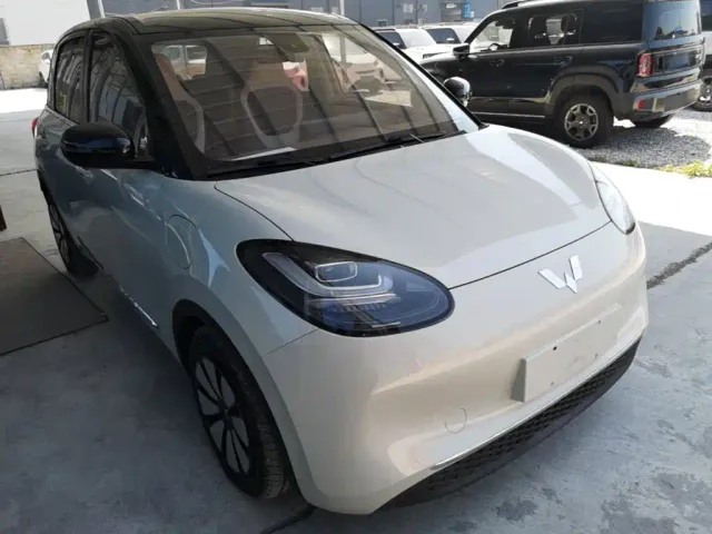 Wuling Bingo — Фото автомобиля 3