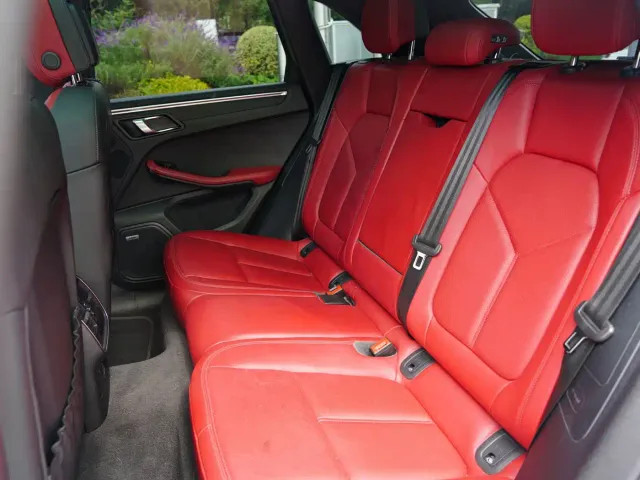 Porsche Macan — Фото автомобиля 9