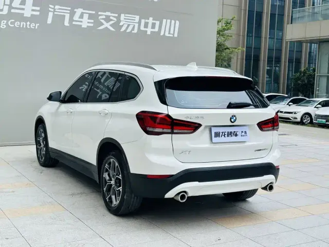 BMW X1 — Фото автомобиля 16