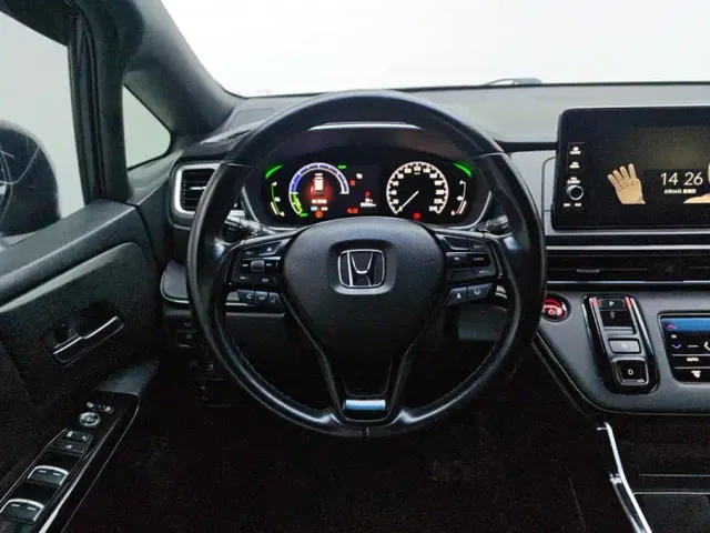 Honda Odyssey — Фото автомобиля 15