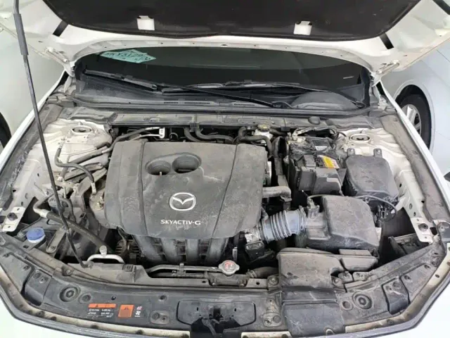Mazda Axela — Фото автомобиля 19