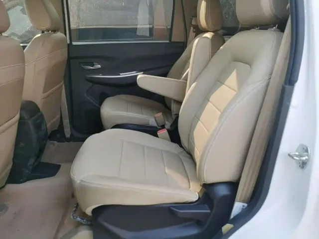 Wuling Hongguang — Фото автомобиля 16
