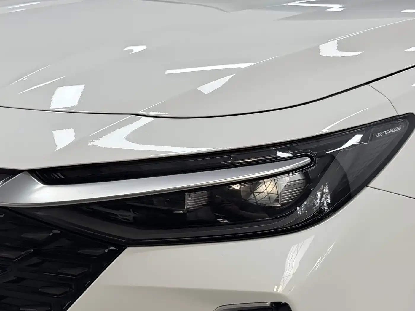 Chery Arrizo 8 2022 1.6T DCT Ya — Фото автомобиля 8