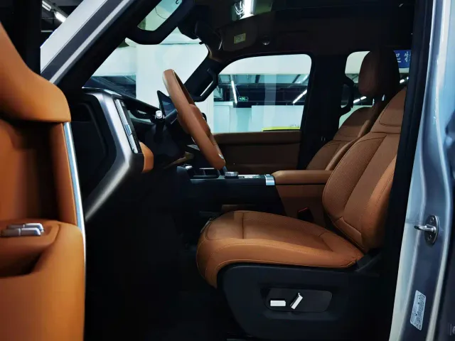 iCAR V27 — Фото автомобиля 9