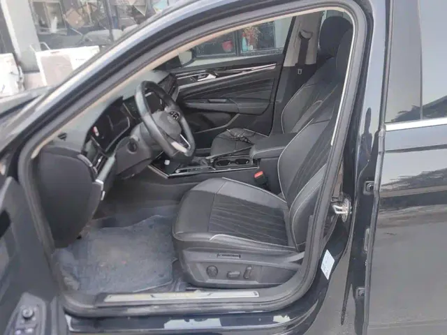 Volkswagen Passat — Фото автомобиля 9