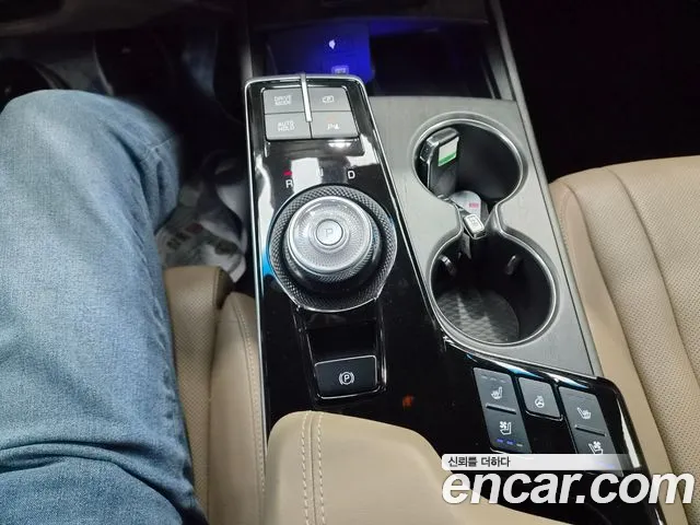 Kia K8 Hybrid — Фото автомобиля 15