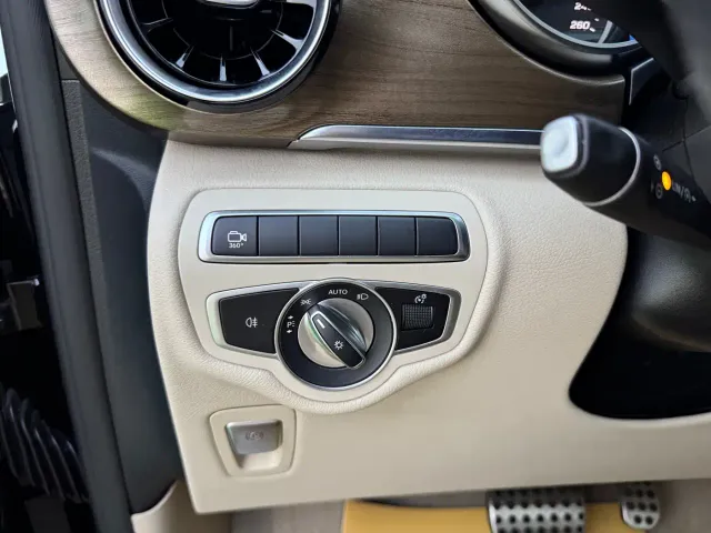 Mercedes-Benz V-Class — Фото автомобиля 17